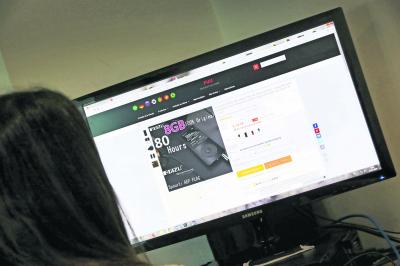 Consulta ciudadana revela la preocupación entre jóvenes por fraudes y endeudamiento