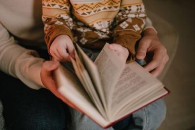 Séptima versión de la venta de bodega de Ediciones UCT abrirá sus puertas con libros desde mil pesos