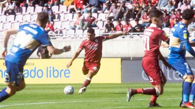 Con un tiro libre de otra época Everton perdió en el norte y no pudo avanzar más en la tabla