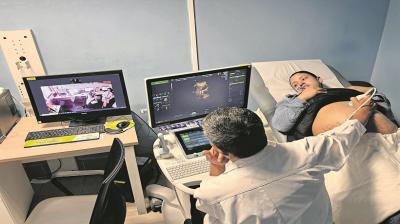 La Unidad de Ginecología del HCC realiza su primera consulta de telemedicina