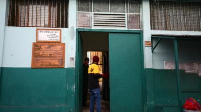 Fuga en cárcel de mujeres de Antofagasta: interna escapó tras escalar el muro pero fue detenida en minutos