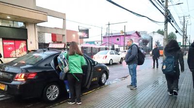 Taxis colectivos de Osorno anuncian alza de $100 en sus tarifas