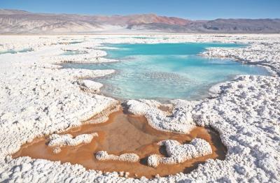 UDA desarrolla solventes basados en líquidos iónicos para la extracción de litio desde salares complejos