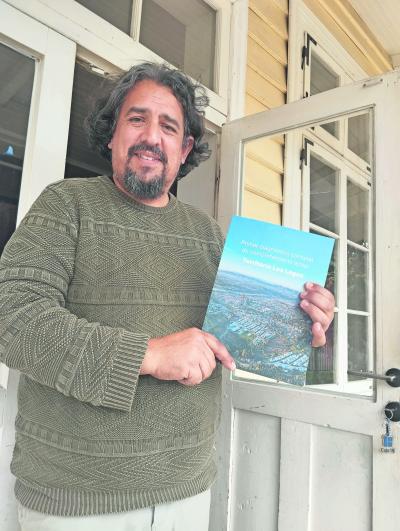 En Los Lagos, la falta de tiempo para leer es factor de riesgo para los libros