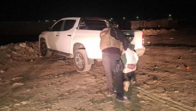 Carabineros frustró envío a Bolivia de camioneta robada en Arica: persecución por borde de río