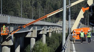 Concepción: instalan sensores que medirán el compartimiento del Puente Bicentenario frente a sismos