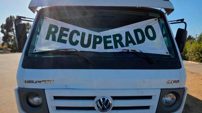 Recuperan camión con encargo por en Catapilco: tenía en su interior cuatro vacunos y cuatro caballares
