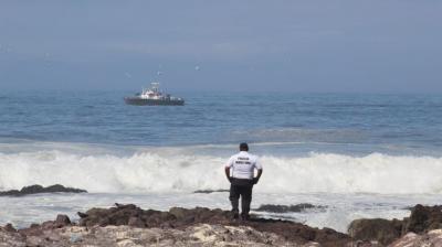 Hombre murió tras ser arrastrado por el mar en el sur de Iquique