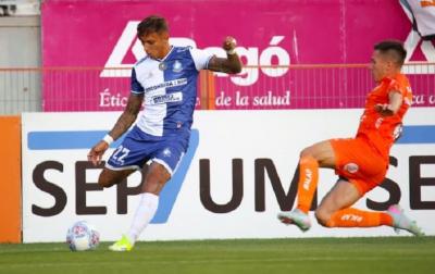 Cobreloa gana 2-0 el Clásico Regional ante Deportes Antofagasta y afianza el liderado en el torneo del ascenso 2026