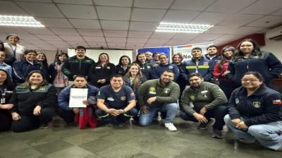 Bomberos de Cautín se capacitan en Primeros Auxilios Psicológicos para enfrentar emergencias