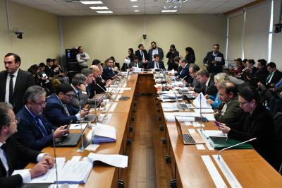 Plan Reconstrucción: Comisión de Hacienda aprueba primer artículo del proyecto de manera unánime