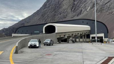 Mal estado de losas en el túnel Cristo Redentor preocupa a las autoridades
