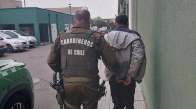 Cae delincuente tras intento de robo de vehículo en La Cruz: tenía 8 órdenes vigentes