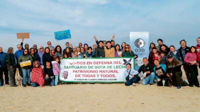 Vecinos levantaron cierre simbólico para proteger aves playeras en Gota de Leche