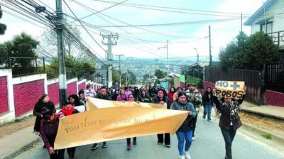 Comunidad de escuela de Bellavista protesta por falta de apoyo para frenar serie de robos