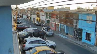 En prisión quedó conductor que casi da muerte a mujer que subió al capot de vehículo en Iquique