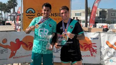 Iquiqueños se consagraron campeones en torneo de fútbol playa en Estados Unidos