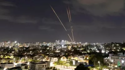 Ejército iraní aseguró que si Israel responde a los ataques de esta jornada recibirá "respuesta devastadora”