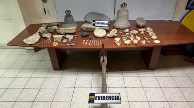 PDI de Concepción recupera campana colonial de origen peruano: hubo un detenido
