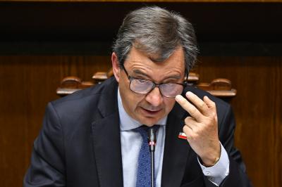 Caso niños haitianos: Ministro Barros descarta desaparición y dice que "todo indica que se trata de un terrible desorden"