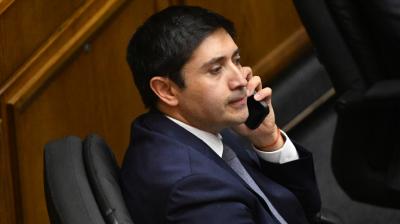 Defensa de Calisto calificó cierre de investigación anticipado como un "perjuicio"