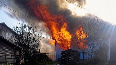 Incendio dejó un herido y dos inmuebles con daños en población Vista Hermosa de Ancud