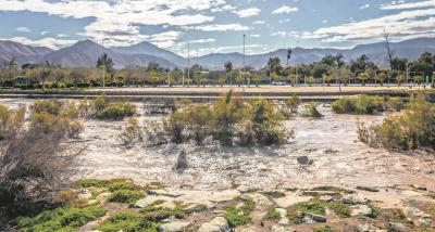 El agua volvió al río Copiapó: imágenes del paso del sistema frontal por el norte