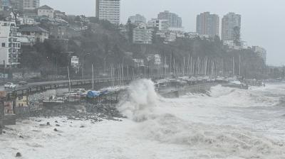 Marejadas en las costas de la Región de Valparaíso se mantendrán hasta este martes