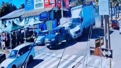 Camión fuera de control siembra el caos en Cartagena: 13 personas resultan lesionadas