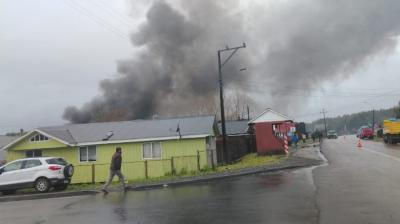 Dalcahue: Una persona fallecida dejó incendio que destruyó vivienda en Ñiucho