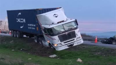 Tragedia en la Ruta 78: Colisión múltiple entre bus, camión y automóvil deja un fallecido y tres lesionados