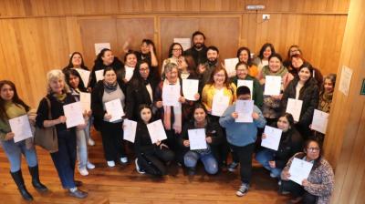 Vecinas de Castro culminaron taller de mosaicos del programa Cultura en los Barrios
