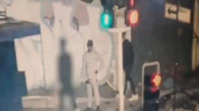 [VIDEO] En prisión quedó sujeto que golpeó y asaltó a víctima en centro de Iquique