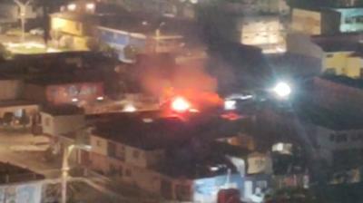 Incendio afectó taller mecánico en la comuna de Iquique