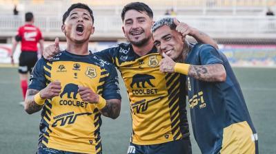 Nuevo triunfo canario: San Luis y Sebastián Parada no le dan tregua a los punteros de la B