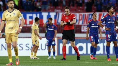 Everton batalló pero quedó eliminado de la Copa Chile en una surrealista jornada en el Nacional