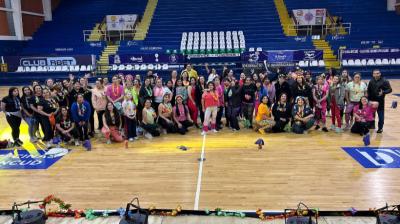 Zumbatón de Primavera reunió a vecinos de Ancud en el Gimnasio Fiscal