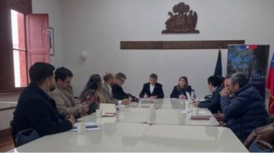 Colegio Médico aborda crisis del Hospital de Los Andes y eventual paro de 48 horas
