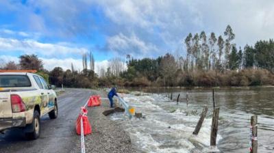 Teodoro Schmidt impulsa ocho proyectos de reparación por recientes inundaciones con una inversión cercana a los $1.000 millones