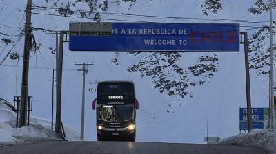 Paso Los Libertadores reabre y advierten posible cierre ante “condiciones meteorológicas cambiantes”