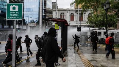 Carabineros reportó 17 detenidos en operativo por marcha: Catorce fueron capturados antes de la convocatoria