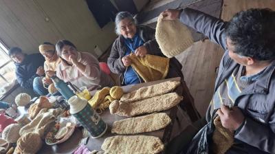 Comunidad Relpañi Coñab fortaleció rescate de saberes ancestrales a través de la artesanía