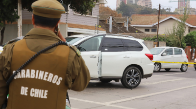 Disparan al menos 18 veces contra una camioneta cerca de colegio en San Felipe