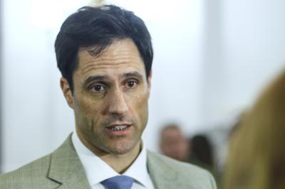 Tras polémica por rebaja de condenas: Silva renuncia a la subsecretaría de Justicia